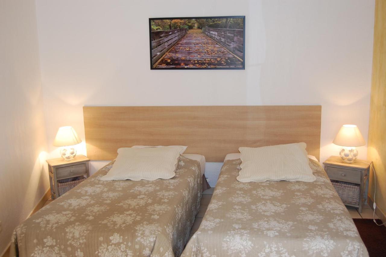 Auberge Du Bord Des Eaux - Demi-Pension Assuree Sur Reservation Saint-Amand-les-Eaux Dış mekan fotoğraf