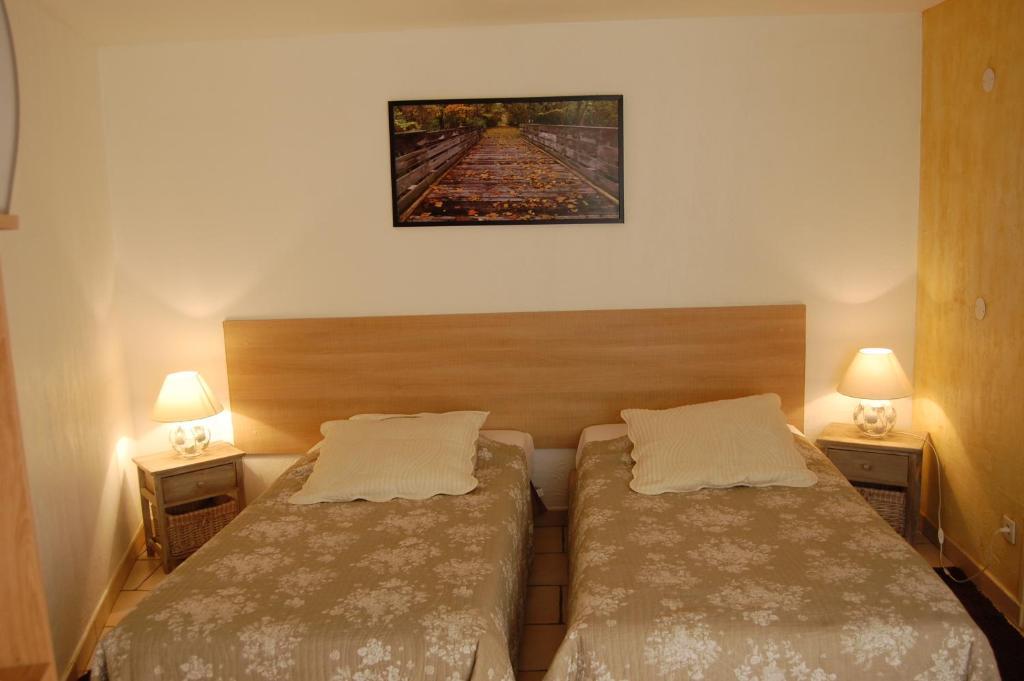 Auberge Du Bord Des Eaux - Demi-Pension Assuree Sur Reservation Saint-Amand-les-Eaux Oda fotoğraf