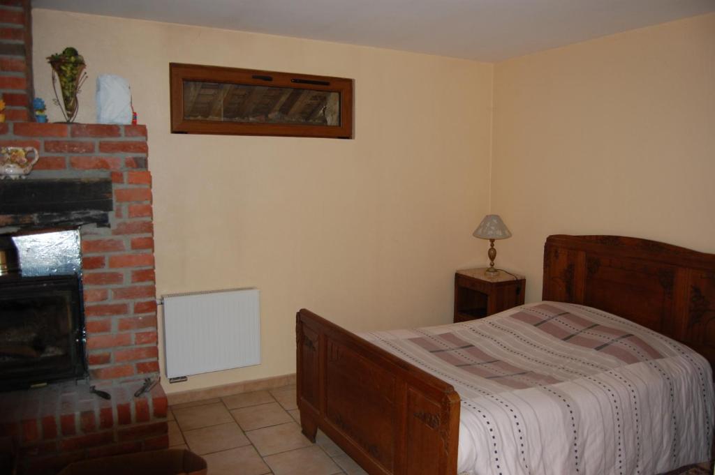 Auberge Du Bord Des Eaux - Demi-Pension Assuree Sur Reservation Saint-Amand-les-Eaux Oda fotoğraf