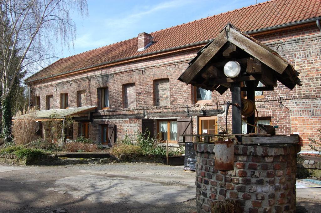 Auberge Du Bord Des Eaux - Demi-Pension Assuree Sur Reservation Saint-Amand-les-Eaux Dış mekan fotoğraf
